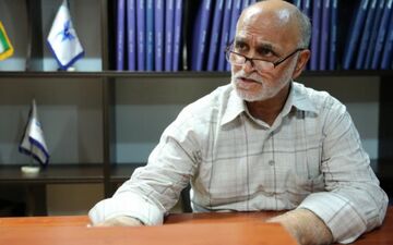 انتقاد تند اولیایی از رسانه استقلال؛ چرا علیه سرمربی موضع می‌گیرد؟
