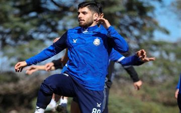 تکذیب مذاکره با استقلال توسط مهاجم پرسپولیسی