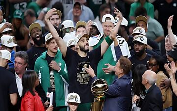 جشن قهرمانی بوستون در فصل 2023/24 لیگ NBA + ویدئو