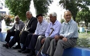 زمان پرداخت حقوق و عیدی بازنشستگان پیش از موعد