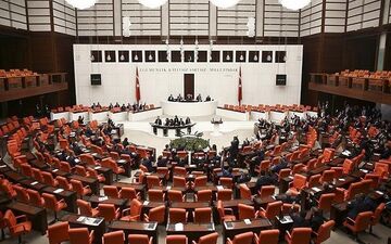 پارلمان ترکیه تصمیم مجلس نمایندگان آمریکا را محکوم کرد