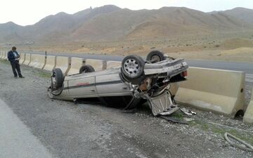 واژگونی خودرو در آزادراه زنجان-قزوین یک کشته و دو مجروح برجای گذاشت