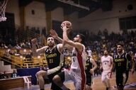 لغزش شهرداری گرگان؛ شکست نزدیک مقابل کاله/صدر جدول بسکتبال همچنان داغ