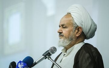 رئیس دفتر عقیدتی سیاسی فرماندهی کل قوا: راهبرد رهبر انقلاب برابر تهدیدات آمریکا مقاومت در همه عرصه‌ها است