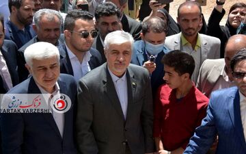 بازدید وزیر ورزش از مجموعه ورزشی شهید فلسفی 