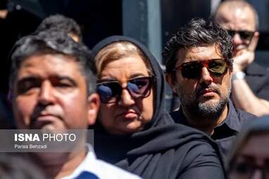 وداع هنرمندان با بهناز نازی؛ پیکر بازیگر سینما و تئاتر در پهنه رودکی بدرقه شد