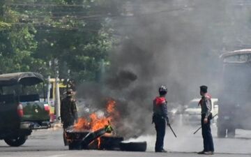 اتحادیه اروپا ۲ شرکت و ۱۰ عضو دیگر دولت میانمار را تحریم کرد