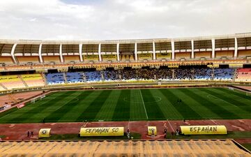 حواشی دیدار سپاهان و الهلال؛ رقص نور روی سکوهای نقش‌جهان