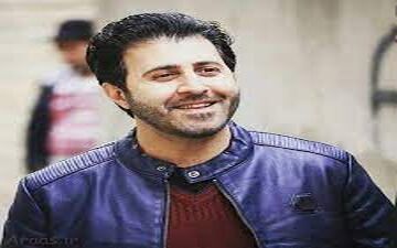 هومن حاج عبداللهی در حال خواندن آهنگ غیر مجاز در پشت صحنه خوشنام +فیلم
