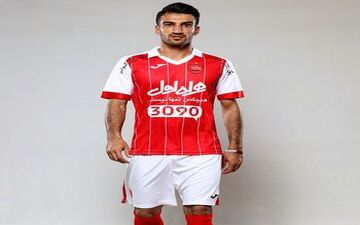 عکس عاشقی بازیکن پرسپولیس برای روز ولنتاین