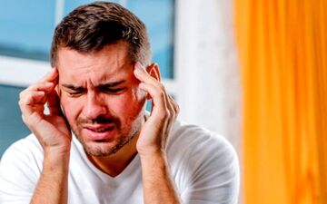 از سردرد و بی‌حالی در طول روزه‌داری چطور جلوگیری کنیم؟

