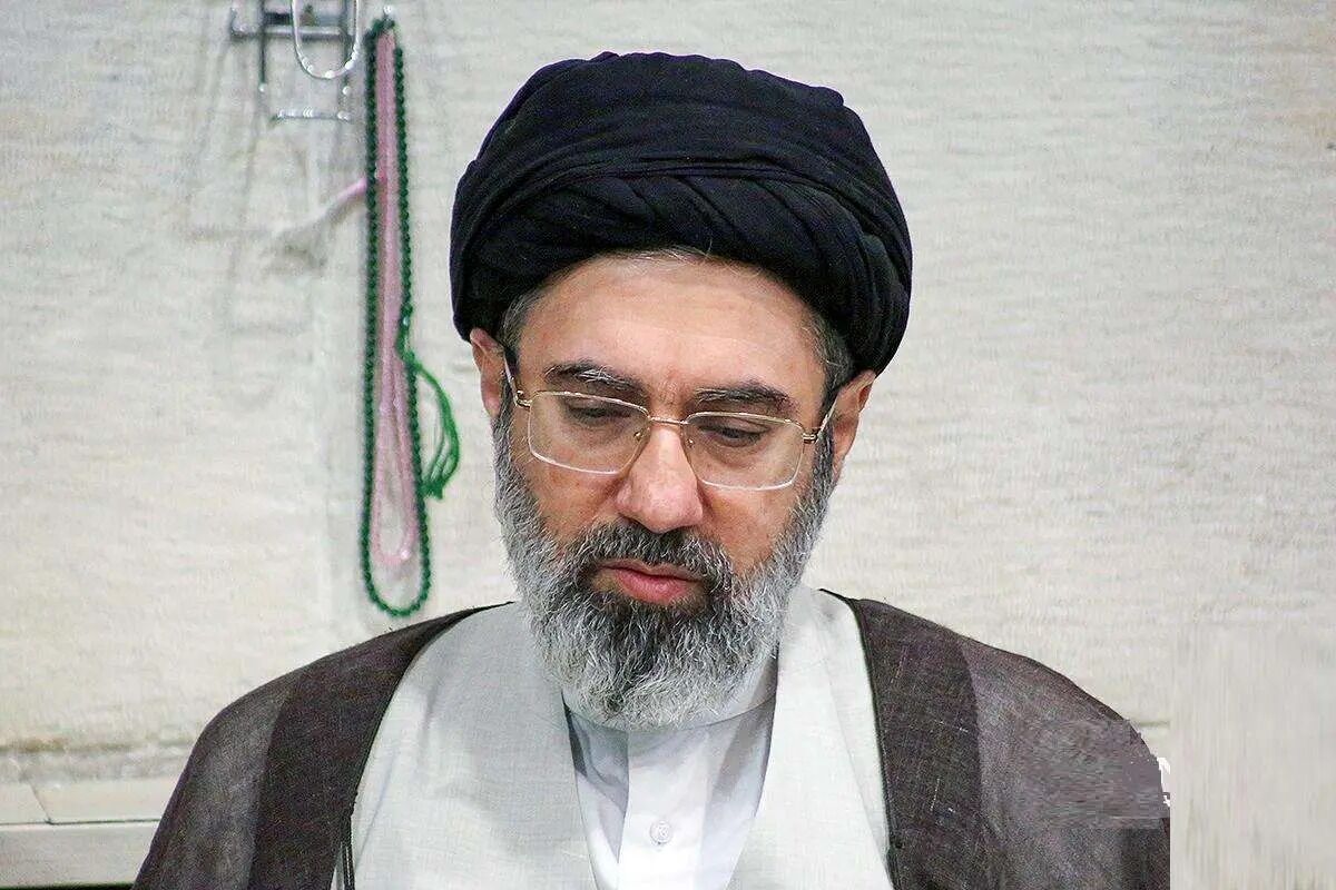 تصاویر دیده نشده از سید مجتبی خامنه&zwnj;ای رهبر انقلاب در لباس شخصی | مکانی که باورتان نمی&zwnj;شود!