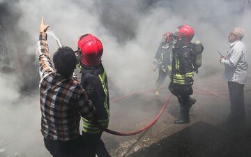 بازار اروند خرمشهر در آتش سوخت