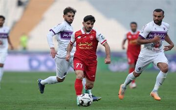 عمری به اردوی پرسپولیس می‌رود