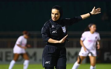 دربی فوتبال زنان با VAR؛ مهناز ذکایی به عنوان داور وسط انتخاب شد