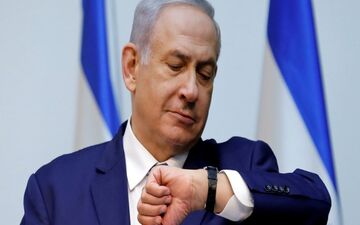 دیلی‌تلگراف: فشارها برای کناره‌گیری نتانیاهو از قدرت در حال افزایش است