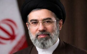 بخش‌هایی از زندگی‌نامه آیت‌الله حاج سیدمجتبی خامنه‌ای