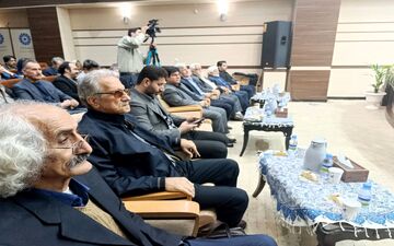 برگزاری نشست ادبی و گرامیداشت یاد و خاطره استاد «محمدجواد محبت» در قاب تصویر 



