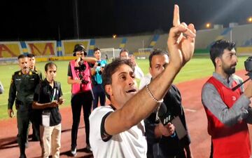 حرف‌های جنجالی رجب‌زاده در گفتگو با هواداران فجر