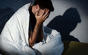 خواب منقطع نشانه چه بیماری است؟

