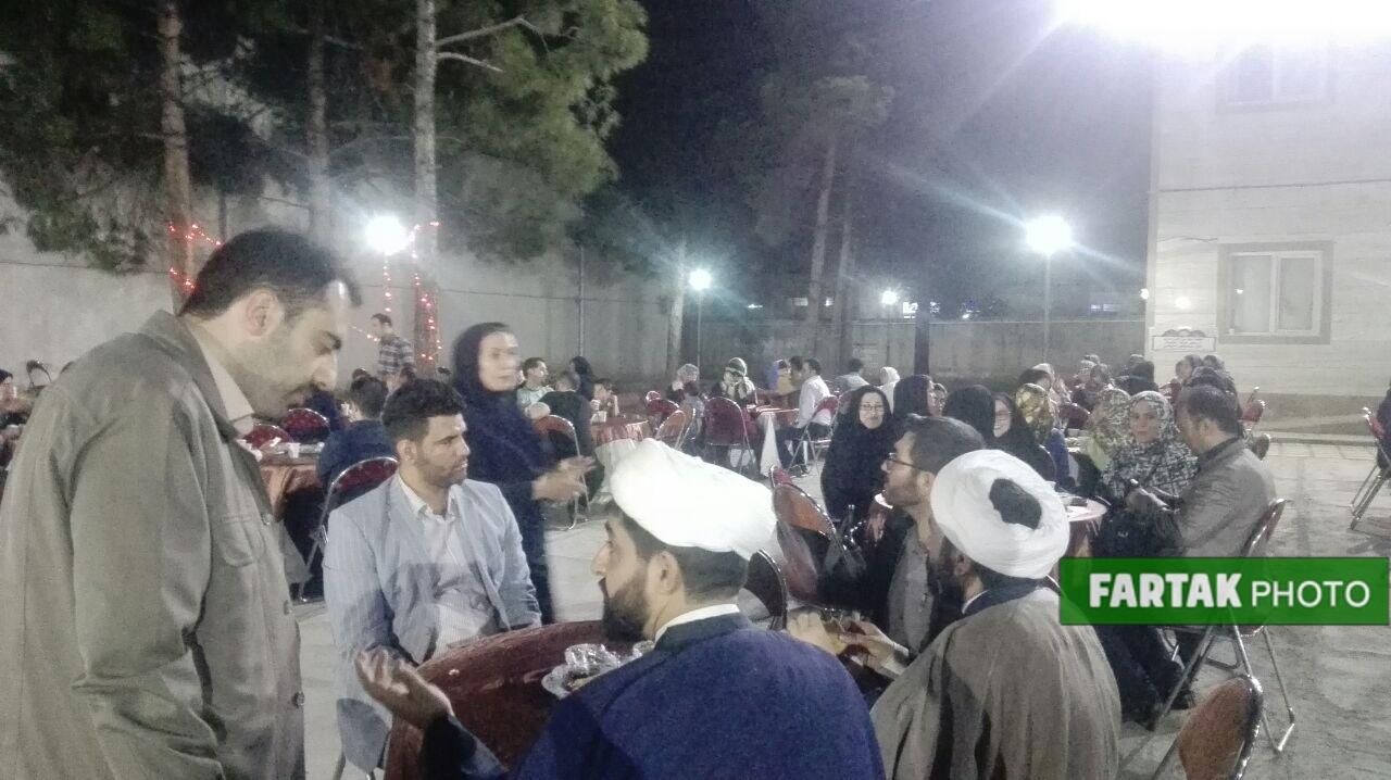 گزارش تصویری / اطعام 200 نفر از ناشنوایان از عواید موقوفه حاج محمد تقی اصفهانی 