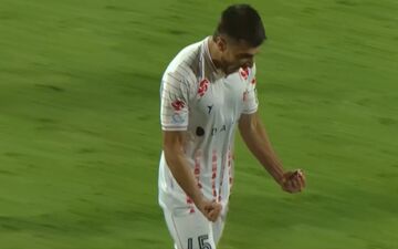 گل سوم پرسپولیس به مس با ضربه صادقی در دقیقه ۹۰+۳ + ویدئو