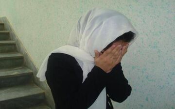زن سارق محتویات و قطعات خودرو در هرسین دستگیر شد

