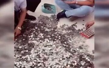 خودروی لوکس با پول خرد، فروشنده را به دردسر انداخت