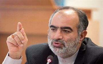 حسام‌الدین آشنا: ایران، اسلام و جمهوریت در تقابل نیستند؛ خیانت آنجاست که این سه را روبه‌روی هم قرار می‌دهند + ویدئو