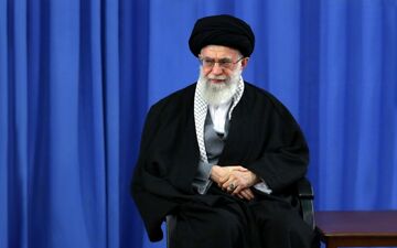  رهبر انقلاب اسلامی در بیانیه‌ای مهم به‌مناسبت چهل‌سالگی انقلاب با جوانان ایران سخن گفتند
