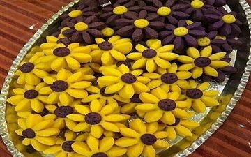 طرز تهیه شیرینی گل مینا| عالیه!