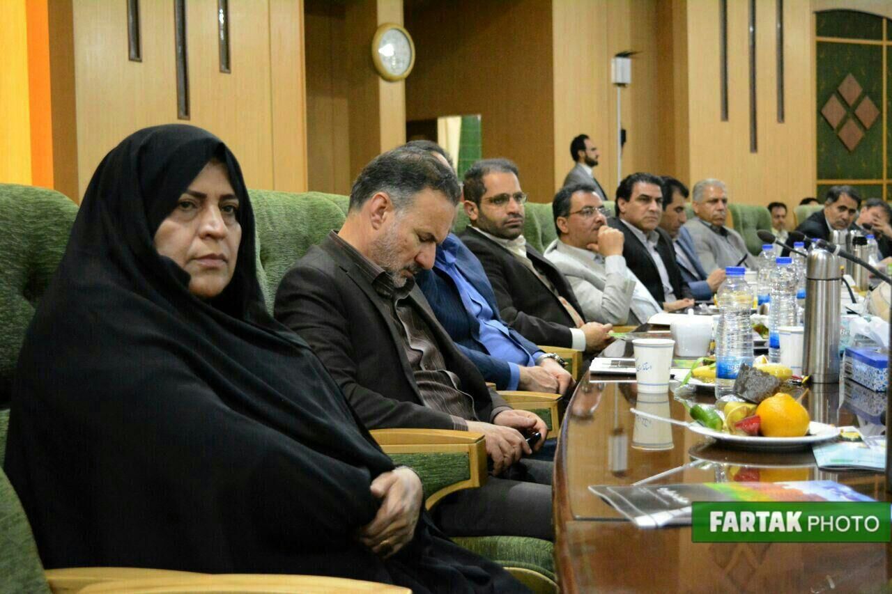 اختصاصی / شصت و چهارمین اجلاس مجمع مشورتی روسای شوراهای اسلامی کلانشهرها و مراکز استان ها به روایت تصویر