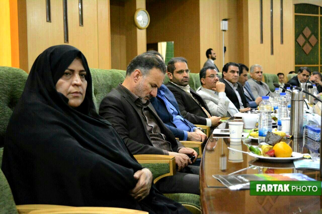 اختصاصی / شصت و چهارمین اجلاس مجمع مشورتی روسای شوراهای اسلامی کلانشهرها و مراکز استان ها به روایت تصویر