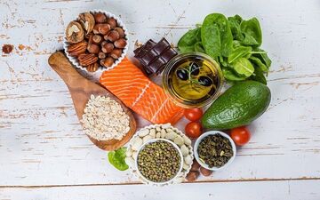 با این مواد غذایی قند خون خود را کنترل کنید