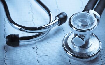 ضخیم و دردناک شدن نوک انگشتان نشانه چیست؟