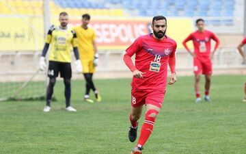 انصاری و ربیع خواه در لیست مازاد پرسپولیس قرار ندارند