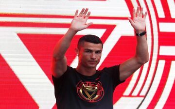 رونالدو از رفتن به کمپ رئال مادرید منصرف شد !