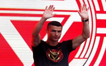 رونالدو از رفتن به کمپ رئال مادرید منصرف شد !