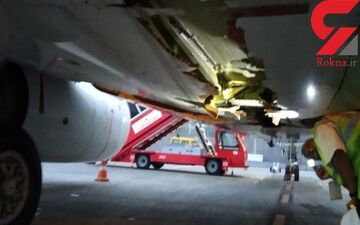 تیک آف هواپیمای مسافربری حادثه ساز شد؛ برخورد نابهنگام با دیوار! 