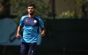 هافبک استقلال همچنان مشغول تمرینات انفرادی