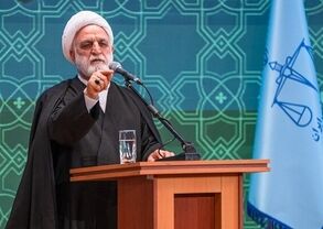 رئیس قوه قضائیه: در محاکمه و مجازات عناصر مجرم، تعارف و مماشات نداریم
