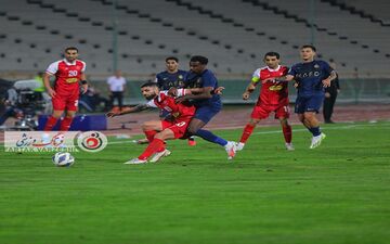 تصاویری دیدنی از شکست تلخ پرسپولیس برابر النصر 