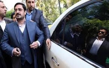 واکنش وکیل مرتضوی درباره احتمال متواری شدنش
