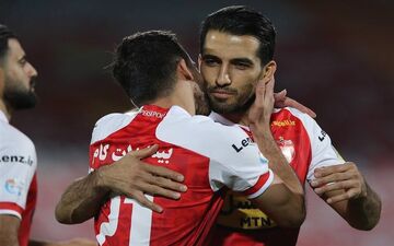 رختکن پرسپولیس یک اسم را فریاد می‌زند: آقا وحید!