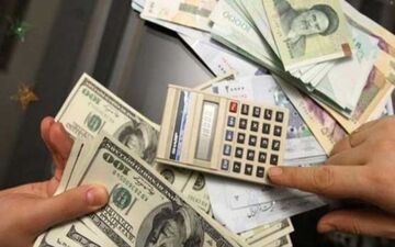  سیاست های ارزی دولت تغییر می کند