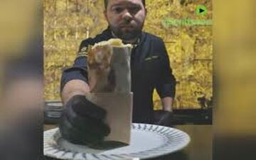 ساندویچ شاورمای با روکش طلا خبرساز شد