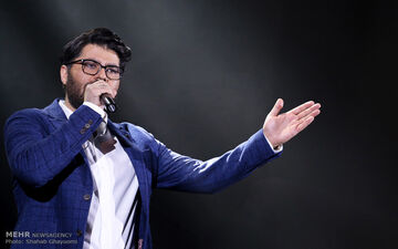 بیمه ایران حنجره حامد همایون را ۲۵۰ میلیون تومان بیمه کرد