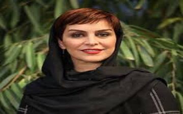 تیپ و ظاهر ماهچهره خلیلی و شراره رخام در یک نمایشگاه نقاشی