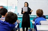 کاهش حقوق معلمان چرا؟ / پایان پرداخت معوقات یا علتی دیگر؟