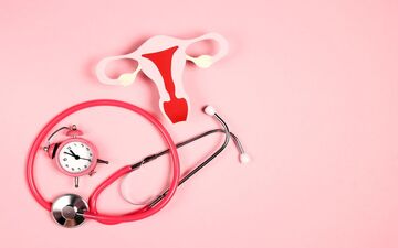 کاهش علائم یائسگی با راهکارهای طب سنتی